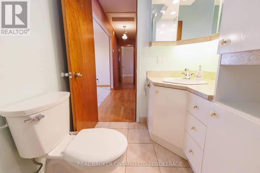 63 Kincardine Street W — photo 35 of 40