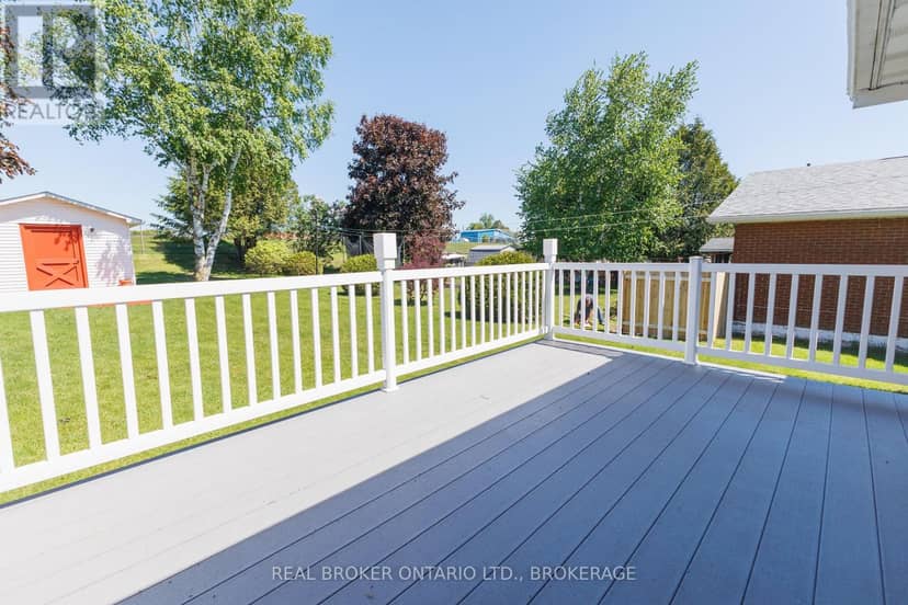 63 Kincardine Street W — photo 9 of 40