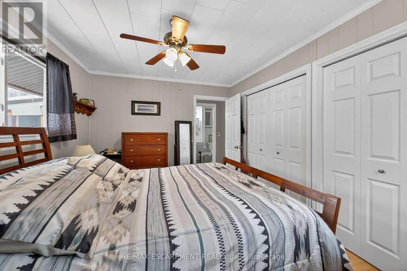 1686 Old Brock Street — photo 22 of 40