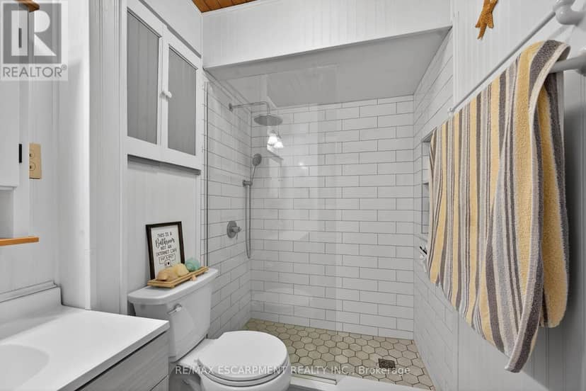1686 Old Brock Street — photo 24 of 40
