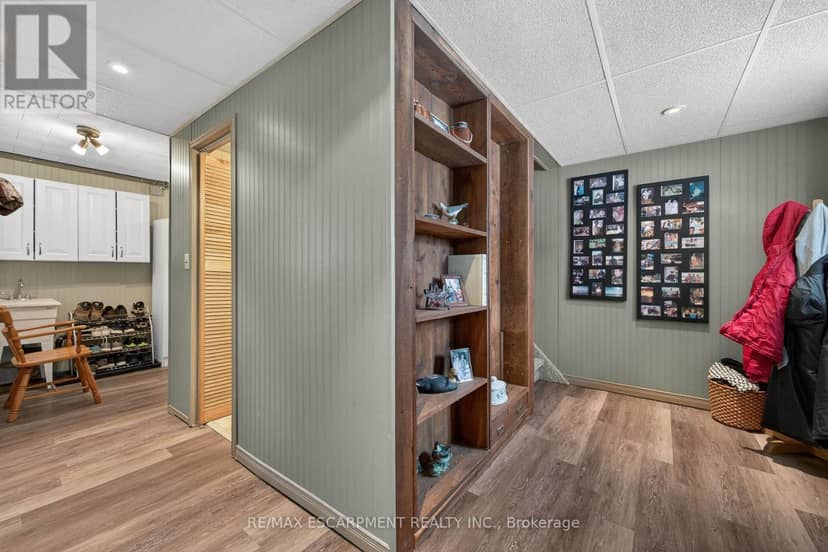 1686 Old Brock Street — photo 28 of 40