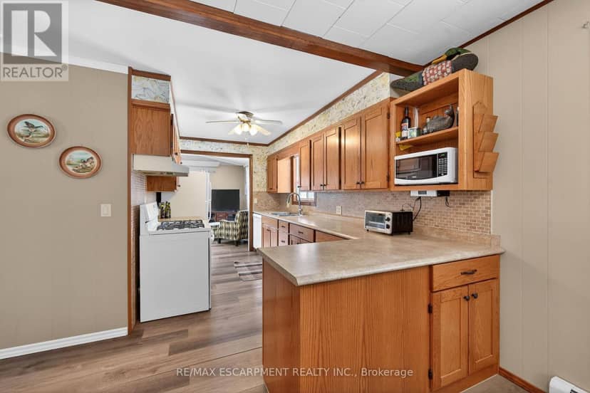 1686 Old Brock Street — photo 16 of 40