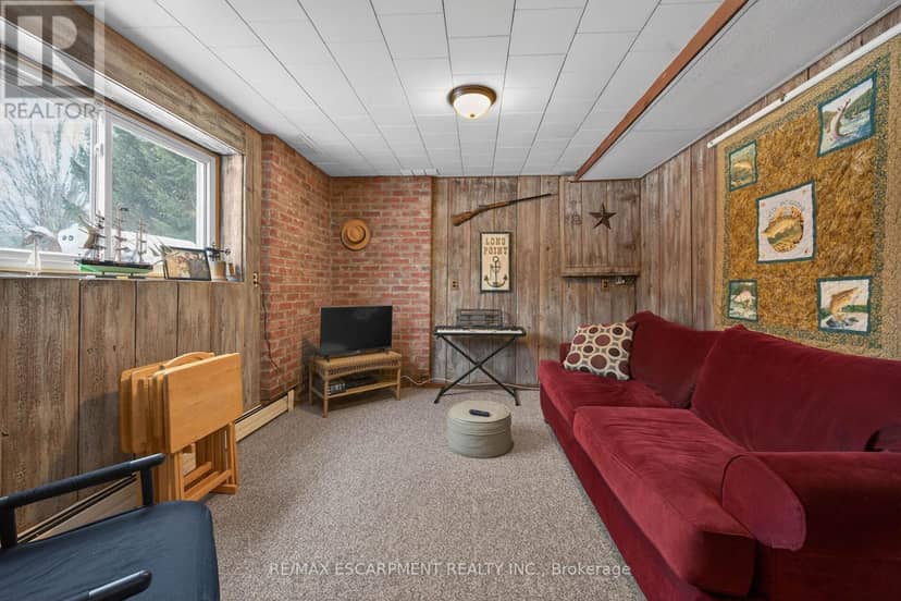 1686 Old Brock Street — photo 25 of 40