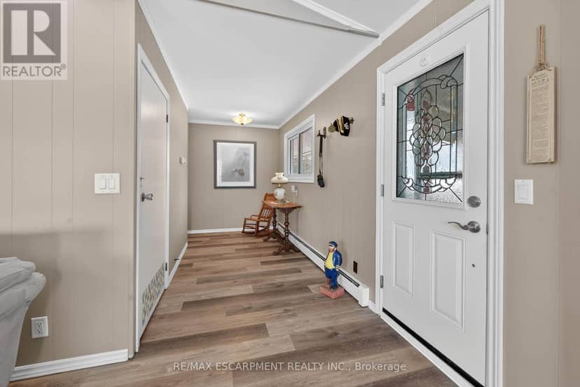 1686 Old Brock Street, Norfolk, photo 7