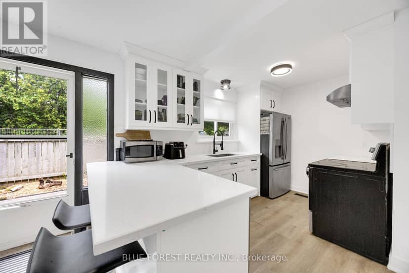 28 - 408 Homestead Court — photo 13 of 40