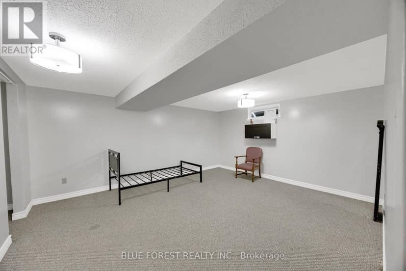28 - 408 Homestead Court — photo 31 of 40