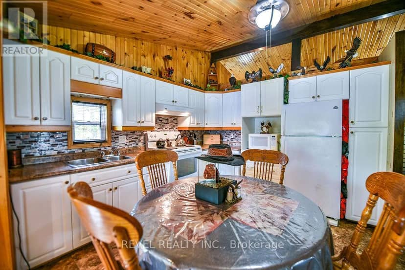 24 South End Access, Smooth Rock Falls, photo 8