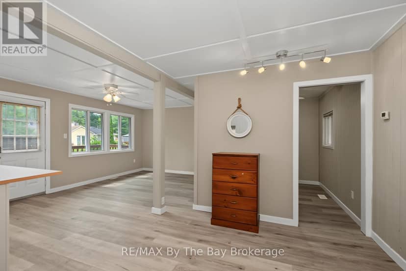 50 Balsam Street — photo 10 of 38
