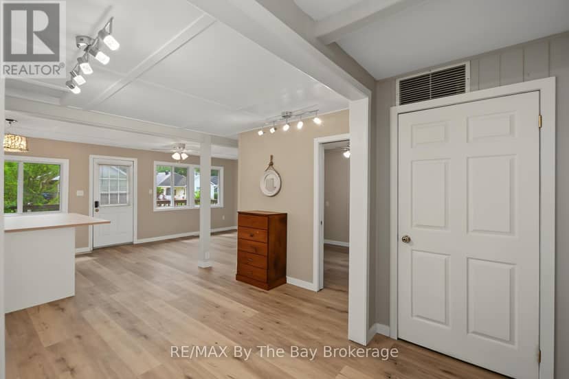 50 Balsam Street — photo 17 of 38