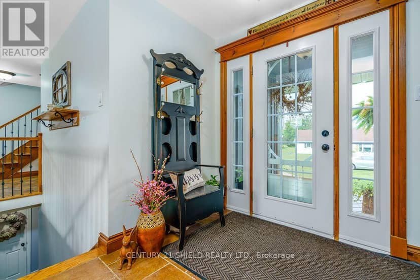 16 Fraser Street — photo 11 of 40