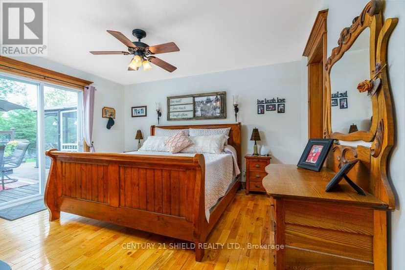 16 Fraser Street — photo 20 of 40