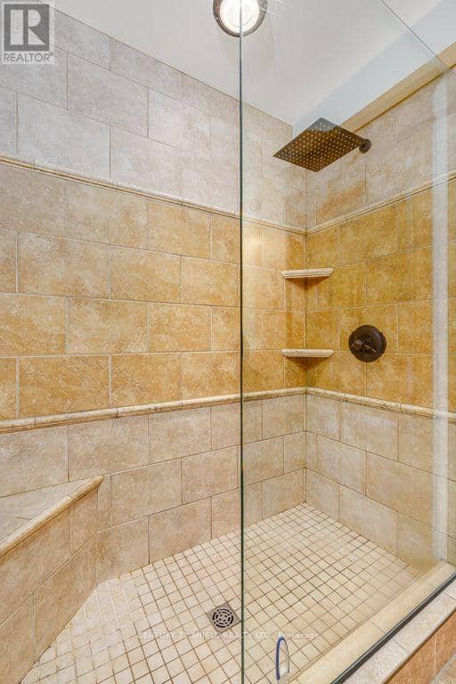 16 Fraser Street — photo 22 of 40