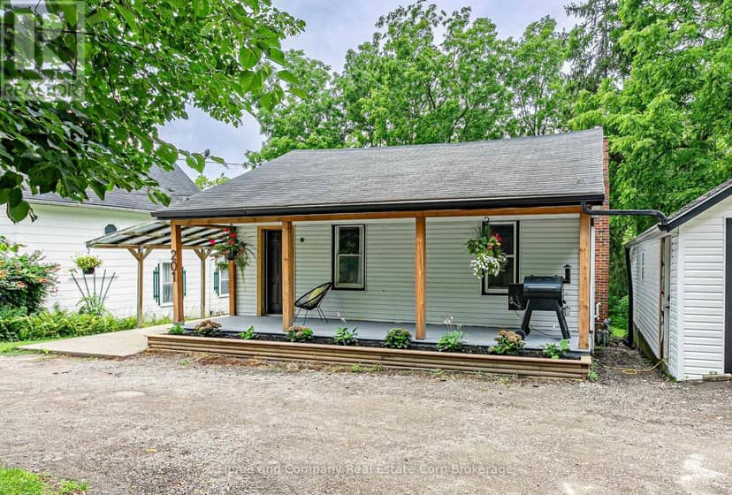 201 John Street, Ingersoll, photo 2