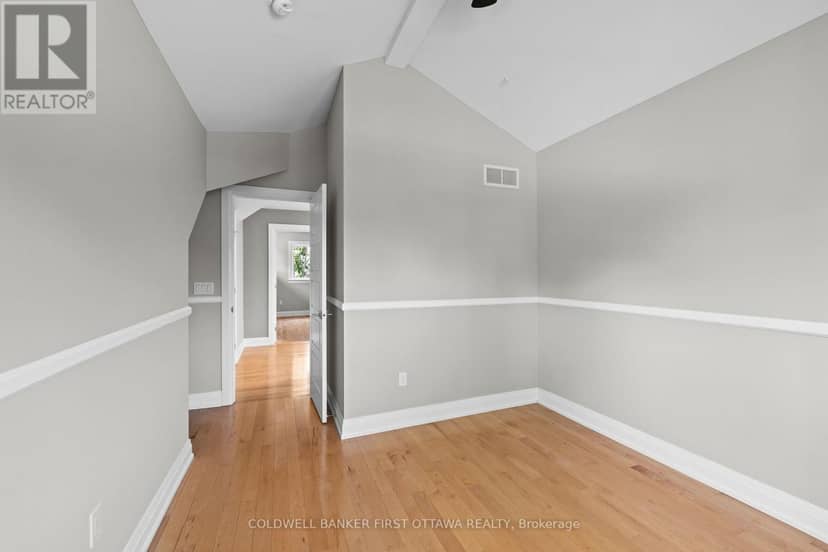 199 Mountbatten Avenue — photo 38 of 40