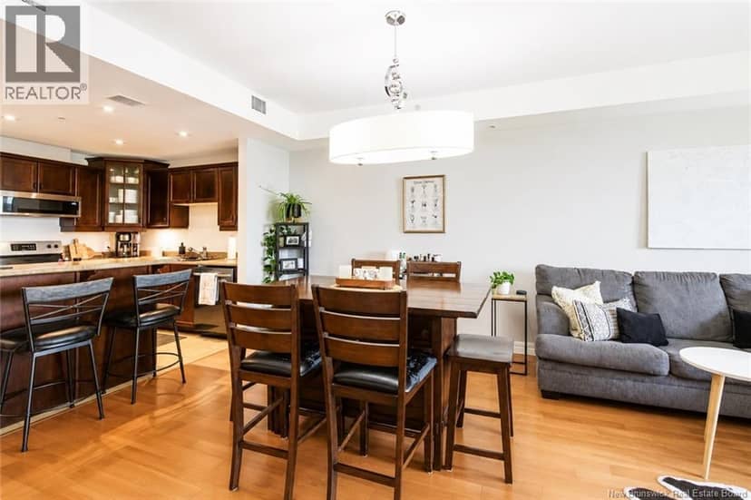 185 Royal Oaks Boulevard Unit# 206 — photo 5 of 28