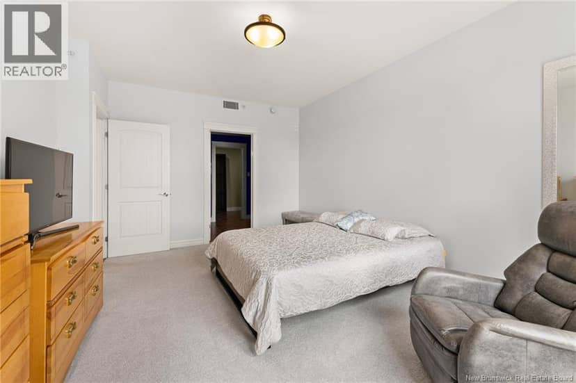 185 Royal Oaks Boulevard Unit# 210 — photo 27 of 40