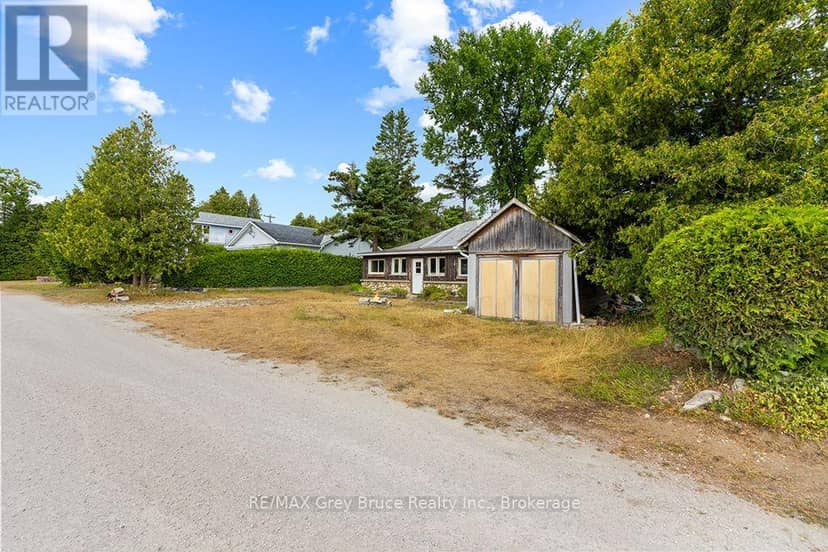11 McNeil Street — photo 4 of 38