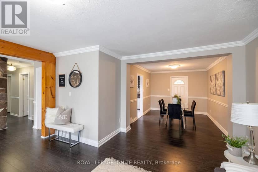 803 Fairview Avenue — photo 4 of 27