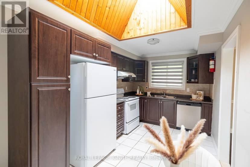 803 Fairview Avenue — photo 9 of 27