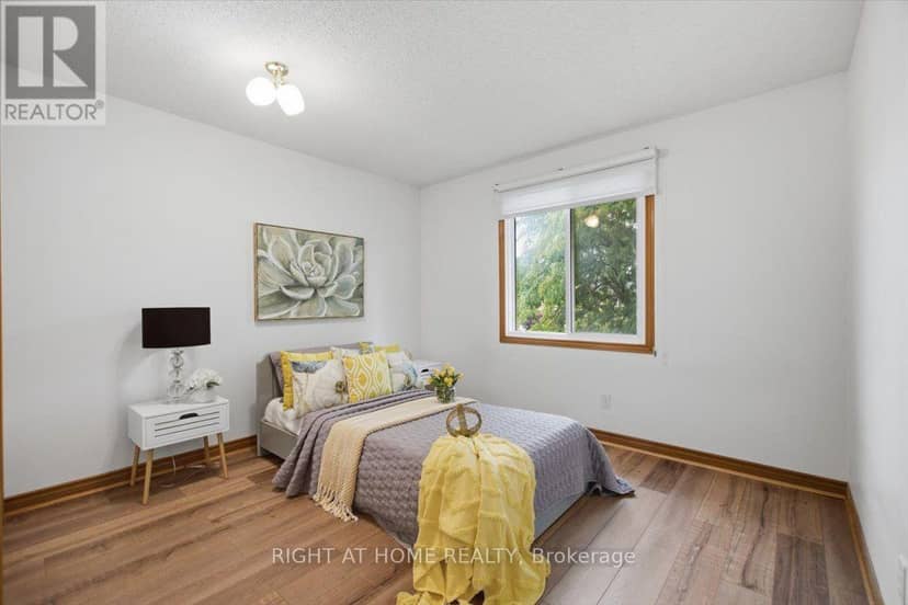 7046 Diane Crescent — photo 23 of 40