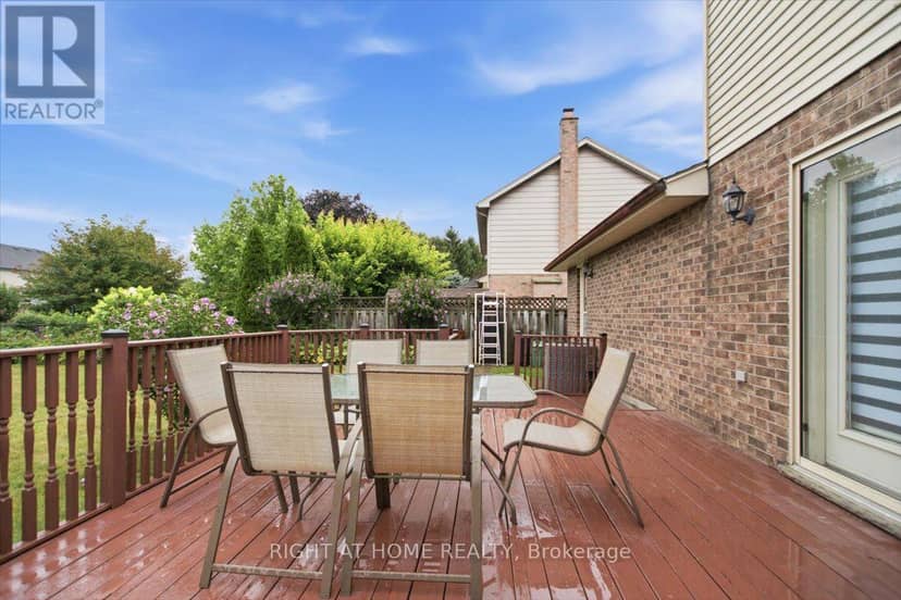 7046 Diane Crescent — photo 40 of 40