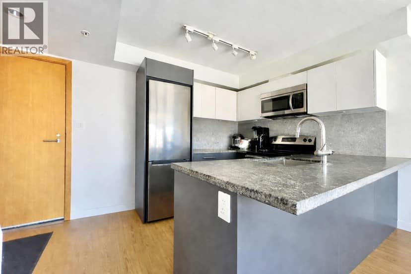 802 188 KEEFER STREET, Vancouver