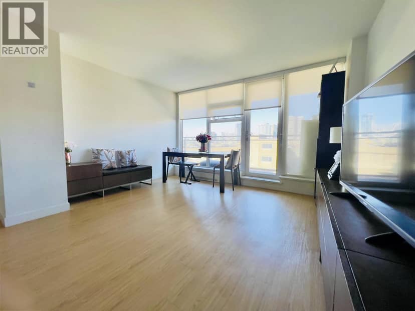 802 188 KEEFER STREET, Vancouver, photo 3