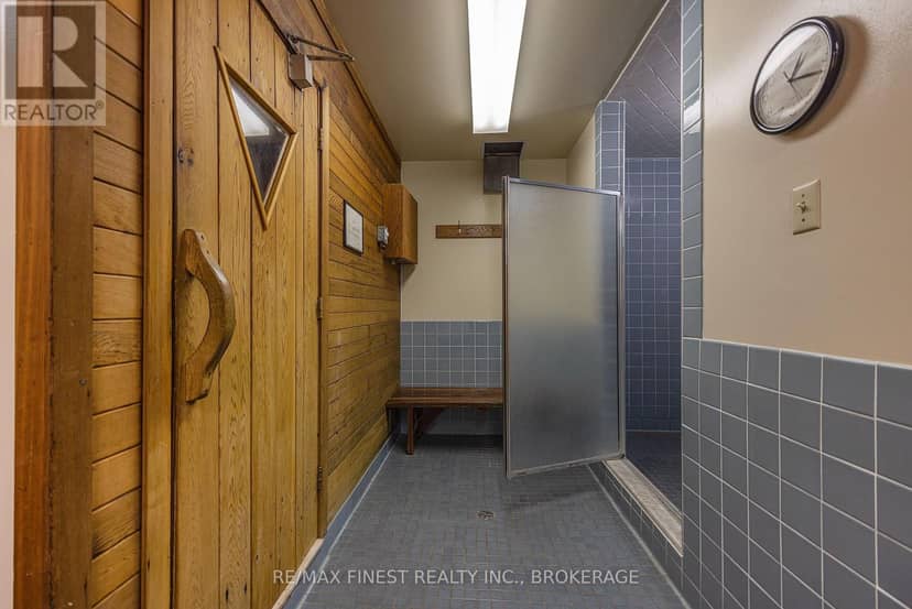 608 - 185 Ontario Street — photo 35 of 40