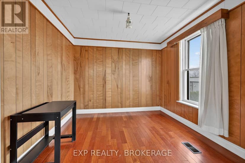 488 Boundary Road — photo 18 of 40