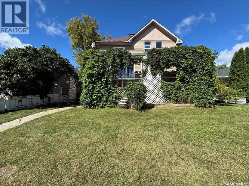 1671 103rd STREET, North Battleford