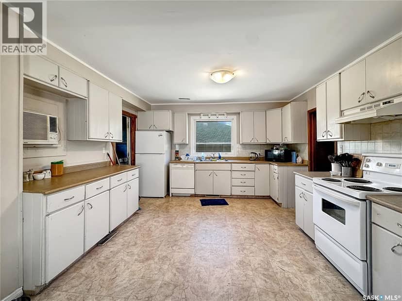 1671 103rd STREET, North Battleford, photo 6