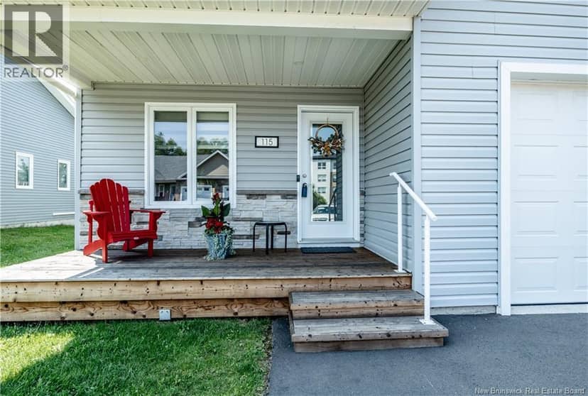 115 McQueen Street — photo 3 of 32