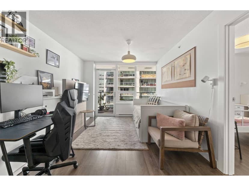 1906 988 QUAYSIDE DRIVE, New Westminster, photo 3