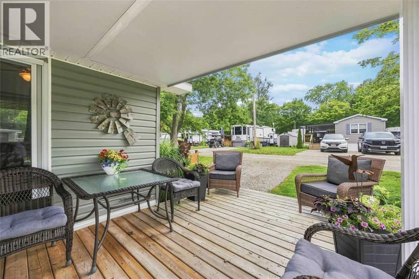 9338 W Ipperwash ROAD Unit# J3, Lambton Shores, photo 6