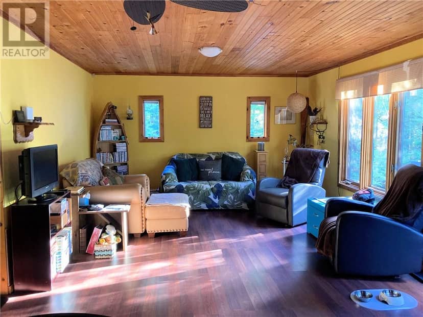 659 Pebble Road — photo 10 of 35