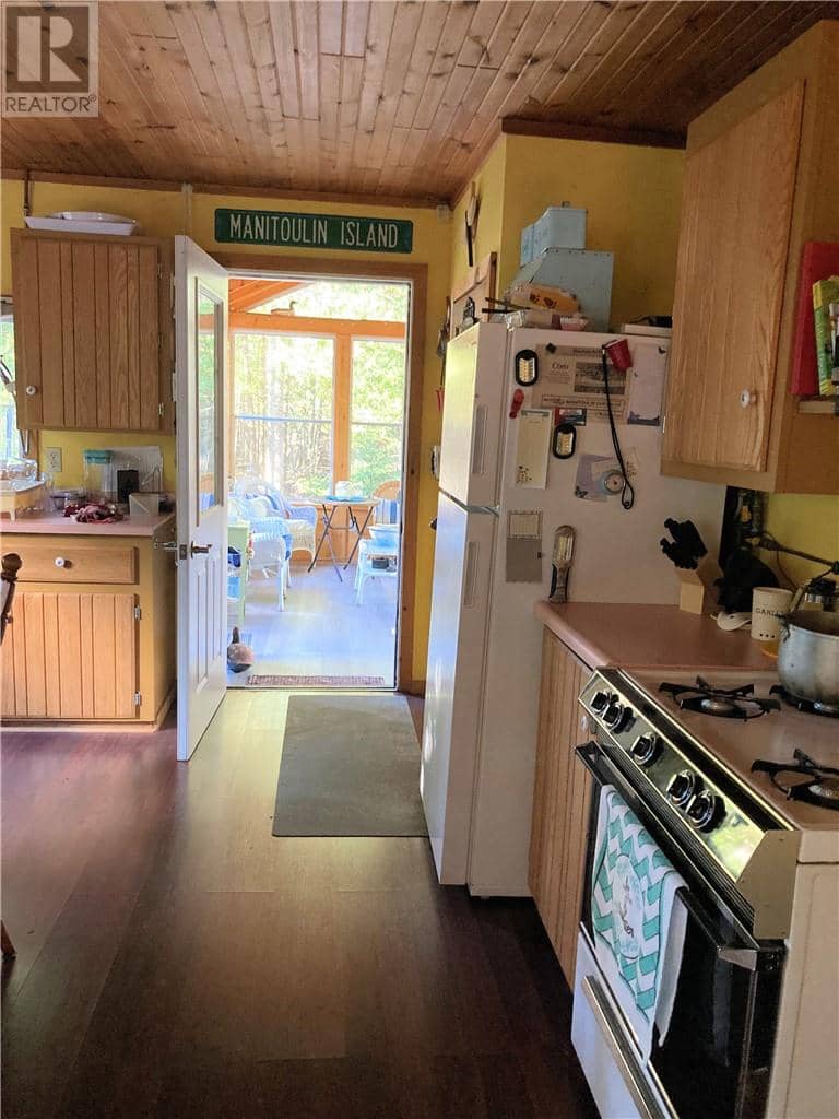 659 Pebble Road — photo 9 of 35