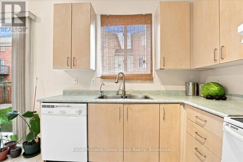 12 Thorndale Road — photo 14 of 32
