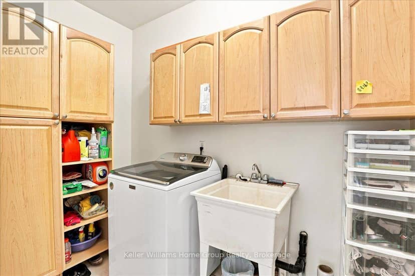 12 Thorndale Road — photo 16 of 32