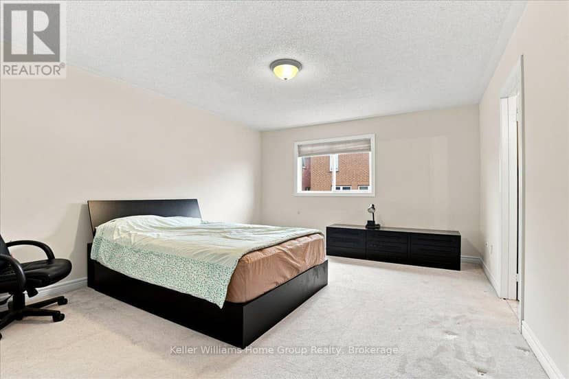 12 Thorndale Road — photo 21 of 32