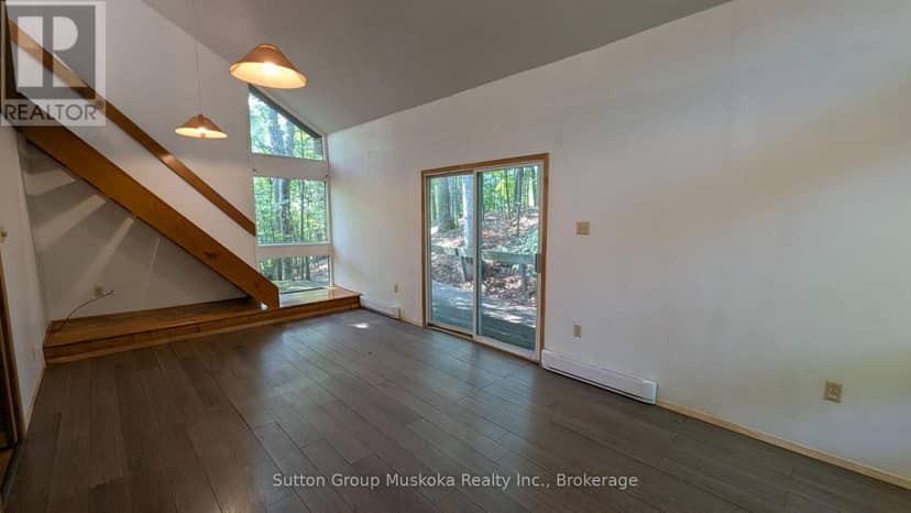 213 Woodland Drive — photo 3 of 27