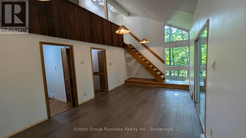 213 Woodland Drive — photo 4 of 27