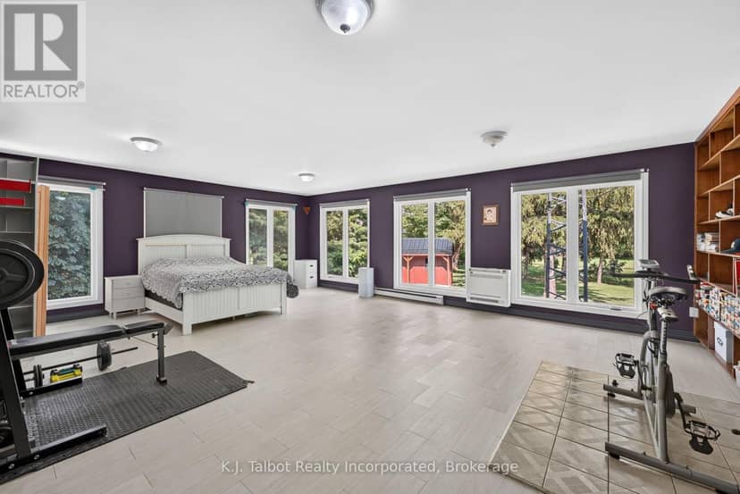 4 John Avenue — photo 20 of 40