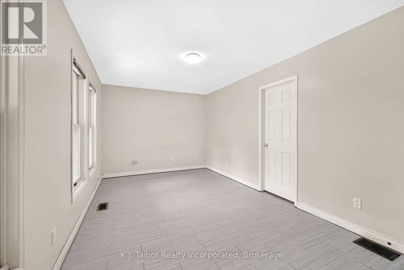 4 John Avenue — photo 25 of 40