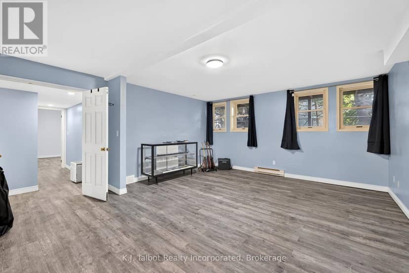 4 John Avenue — photo 31 of 40