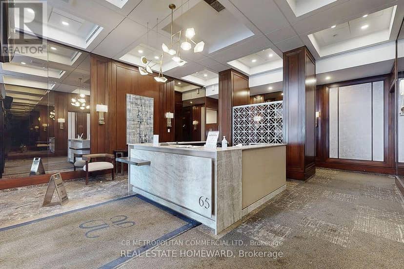 3305 - 65 Harbour Square — photo 15 of 25
