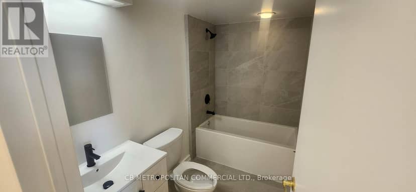 3305 - 65 Harbour Square — photo 7 of 25