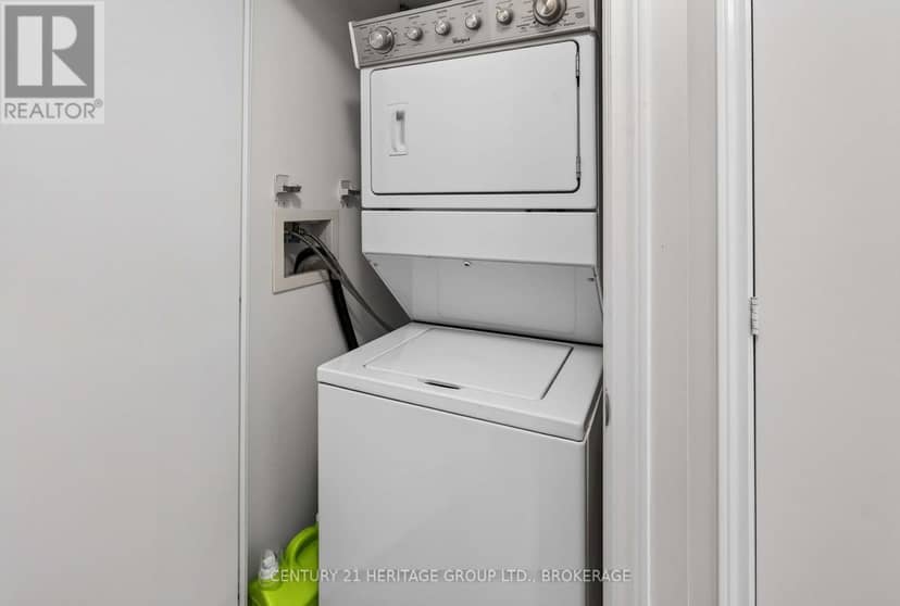 A1 - 121 Queen Street — photo 13 of 14