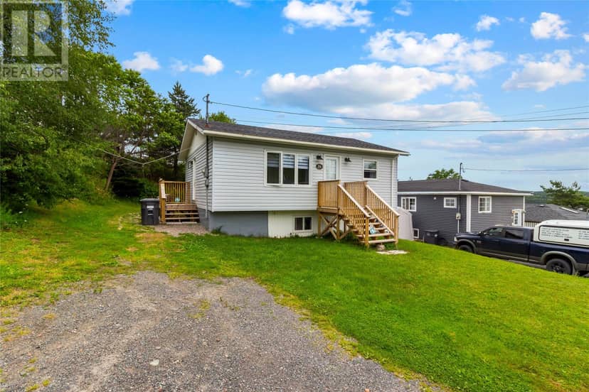 16 Seawards Lane — photo 2 of 40