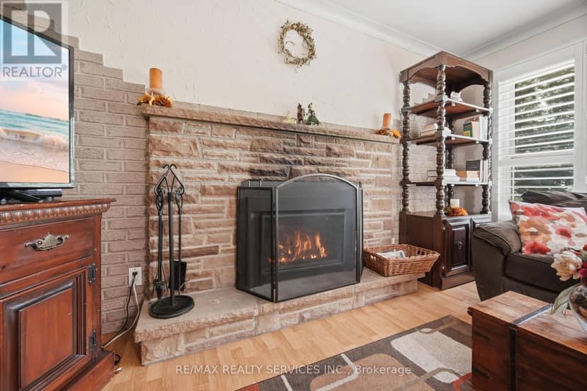 43 Maple Avenue — photo 13 of 40