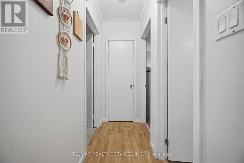 43 Maple Avenue — photo 24 of 40